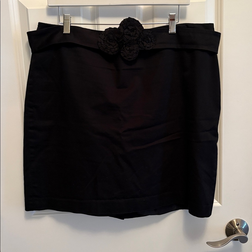 The Limited Black Skirt with Detachable Belt